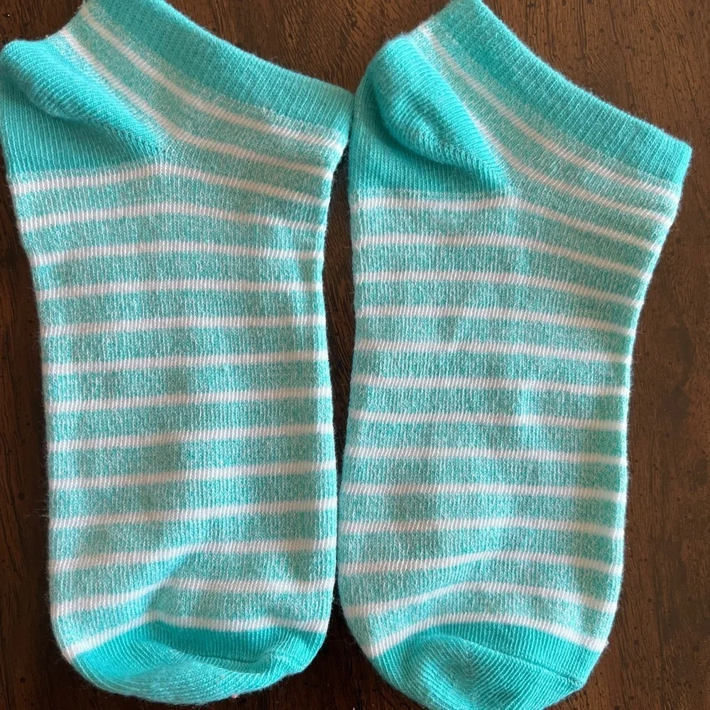 Women’s Misc Colorful Mixed Pattern Ankle Socks Purple, Teal, Tan, White NEW!!